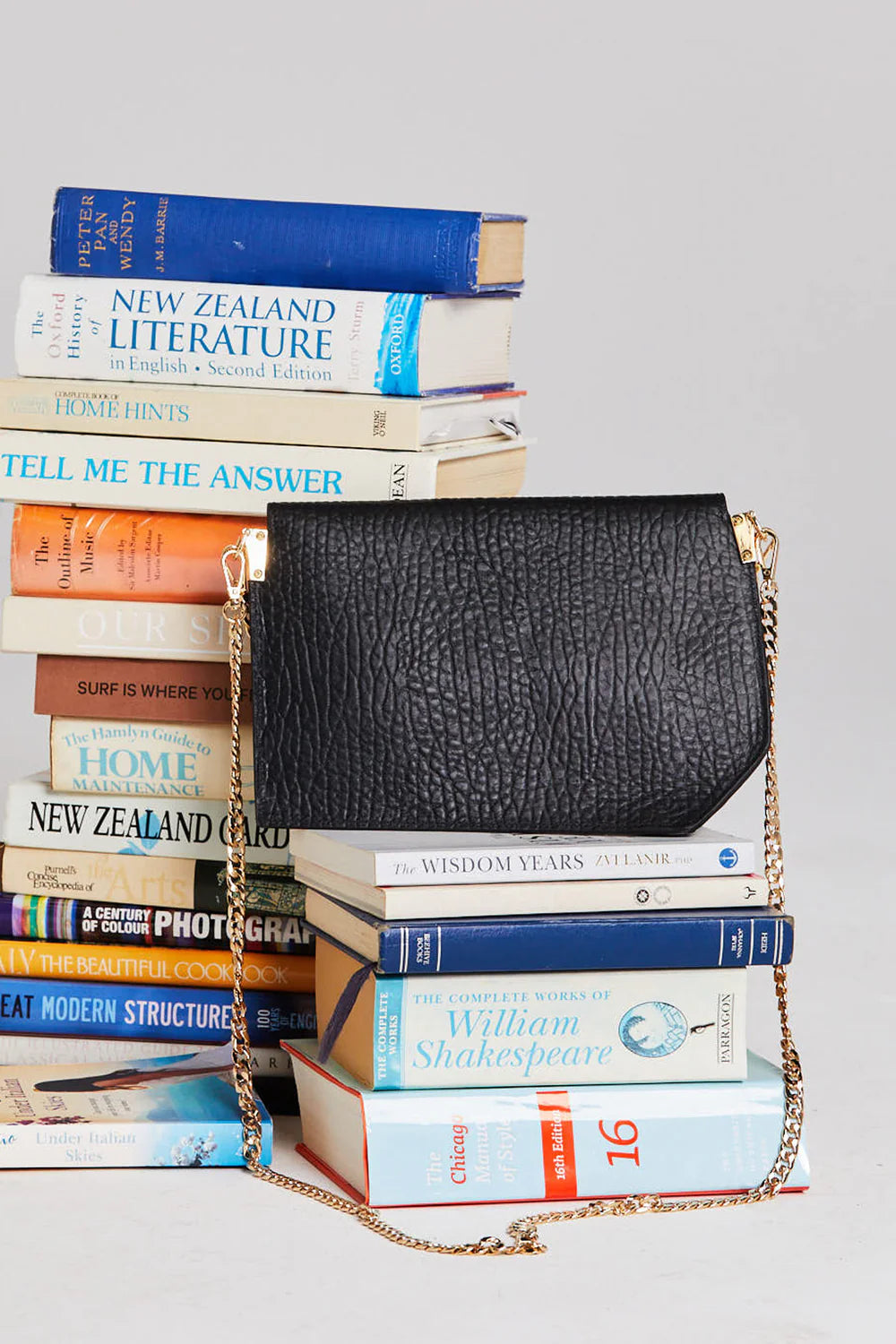 Thing Thing Annastasia Bag Black Bubble Leather
