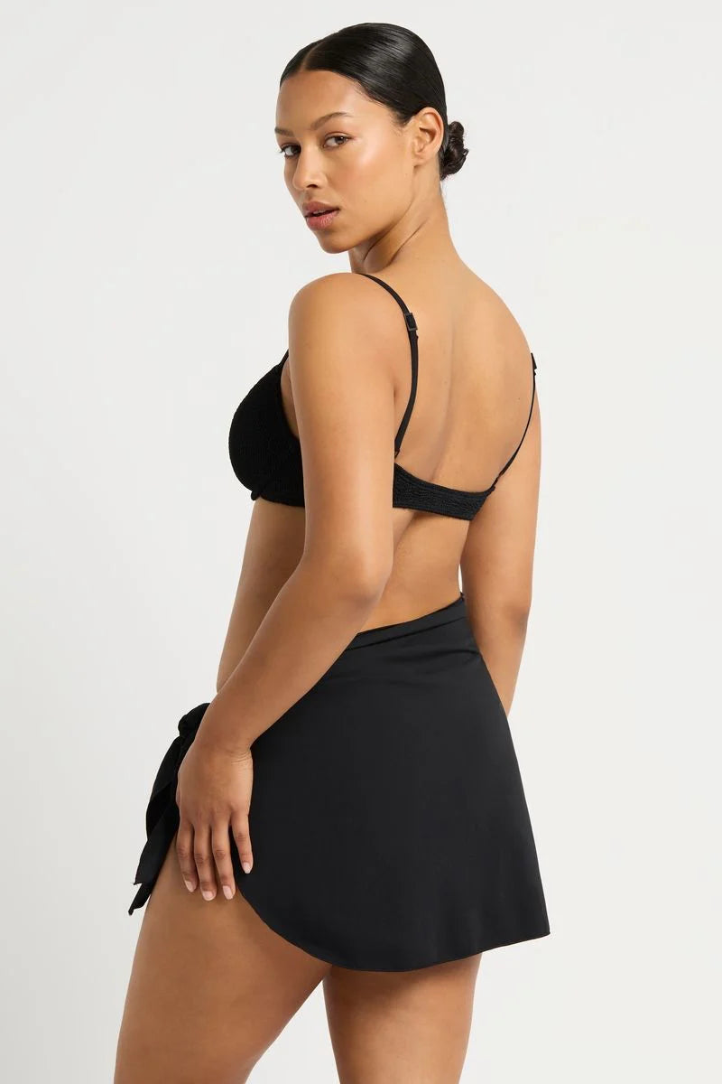 Bond-Eye Jinx Sarong Black