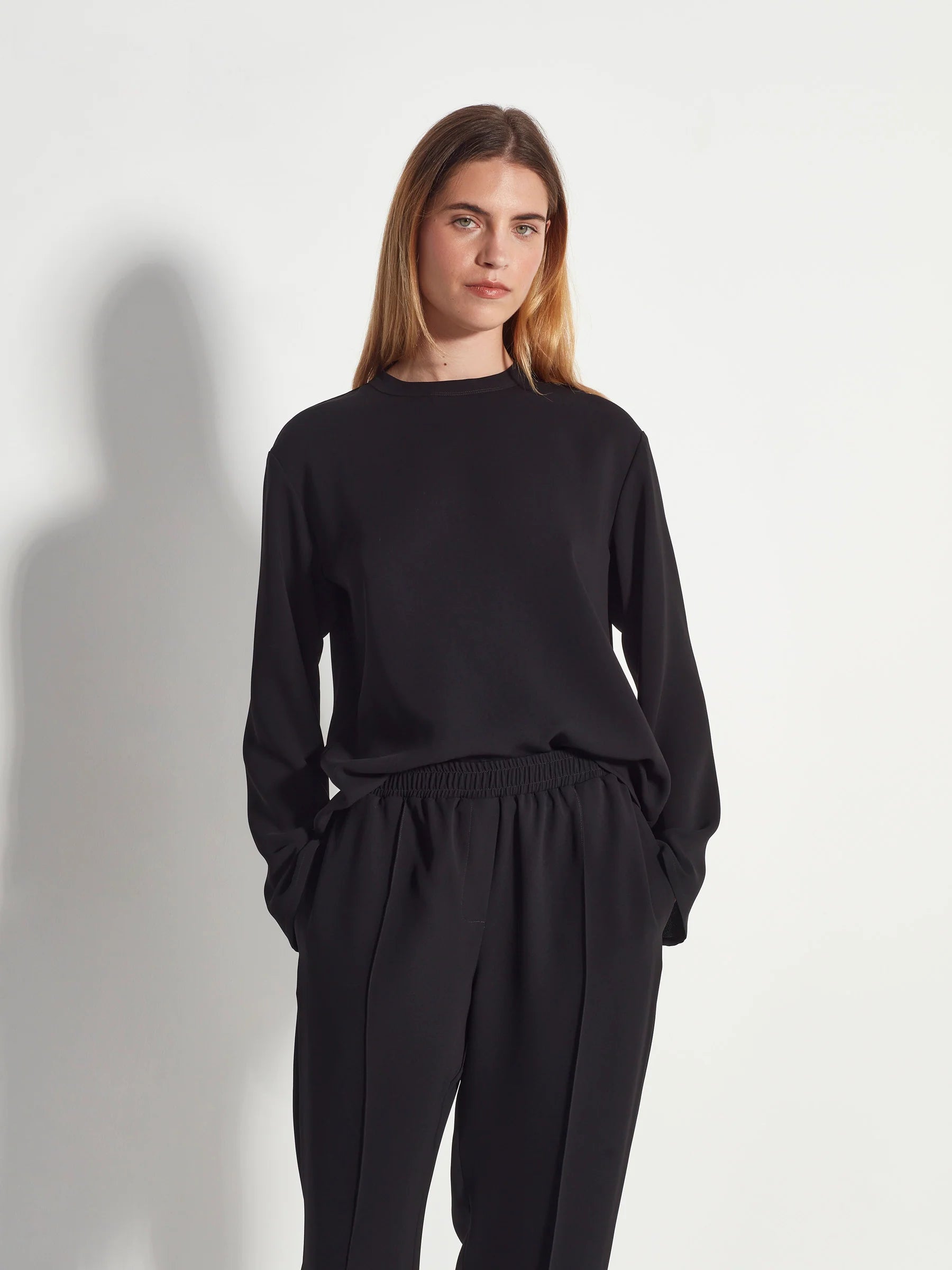 Juliette Hogan Travel Pant Luxe Suiting Black