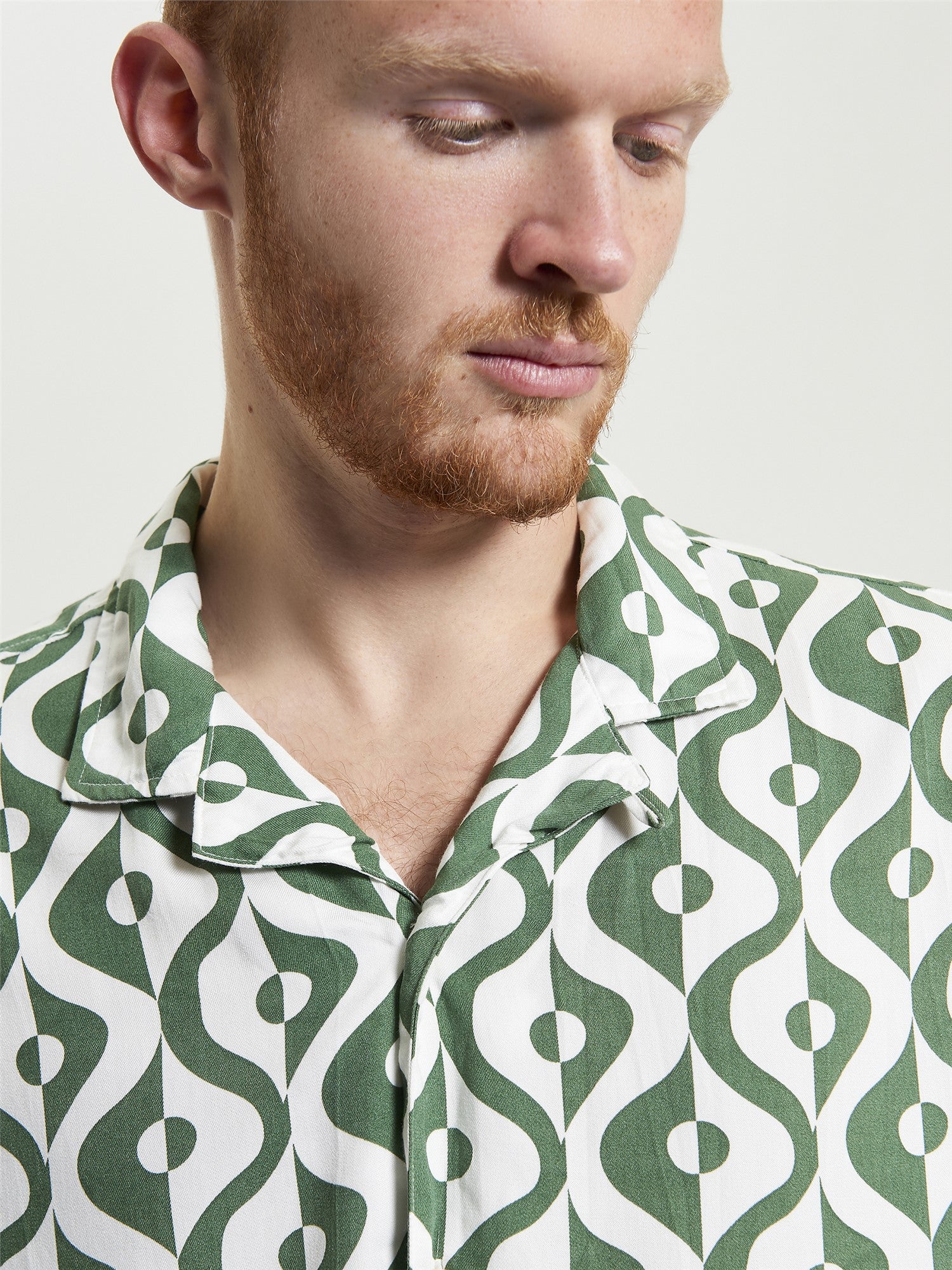 Ben Sherman Carnaby Geo Print SS Shirt Forest