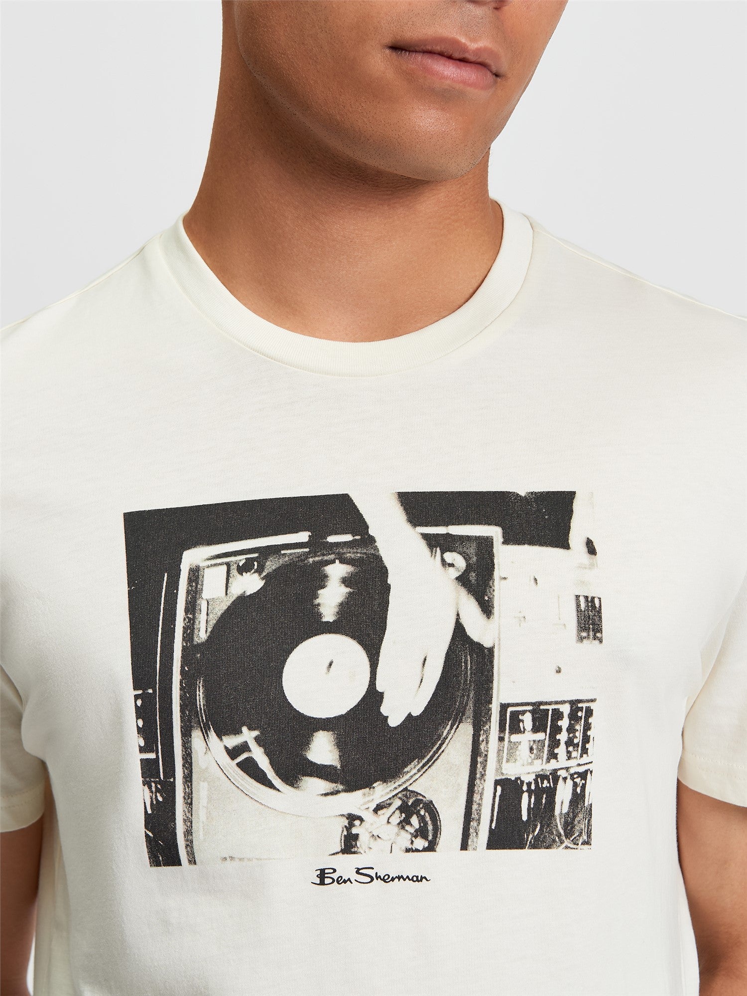 Ben Sherman Turn Table Tee Ivory