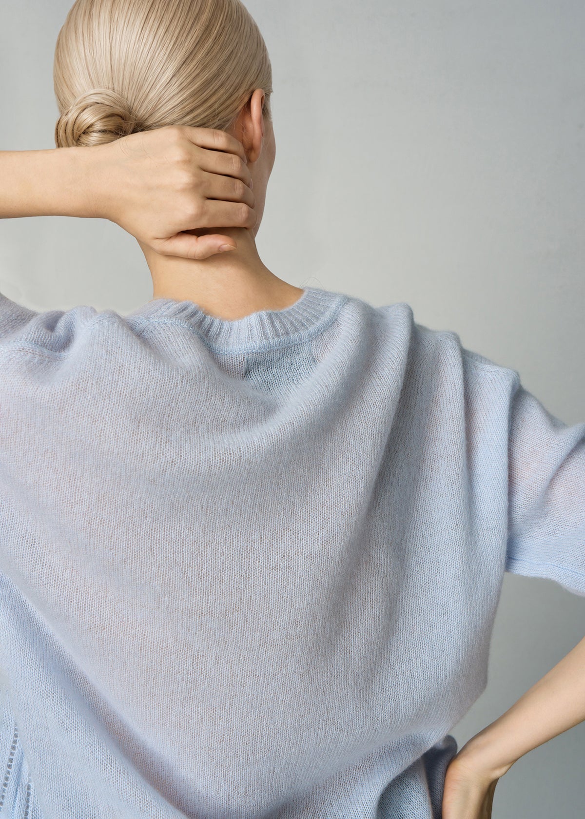 Aleger Cashmere Featherweight Top Whisper Blue
