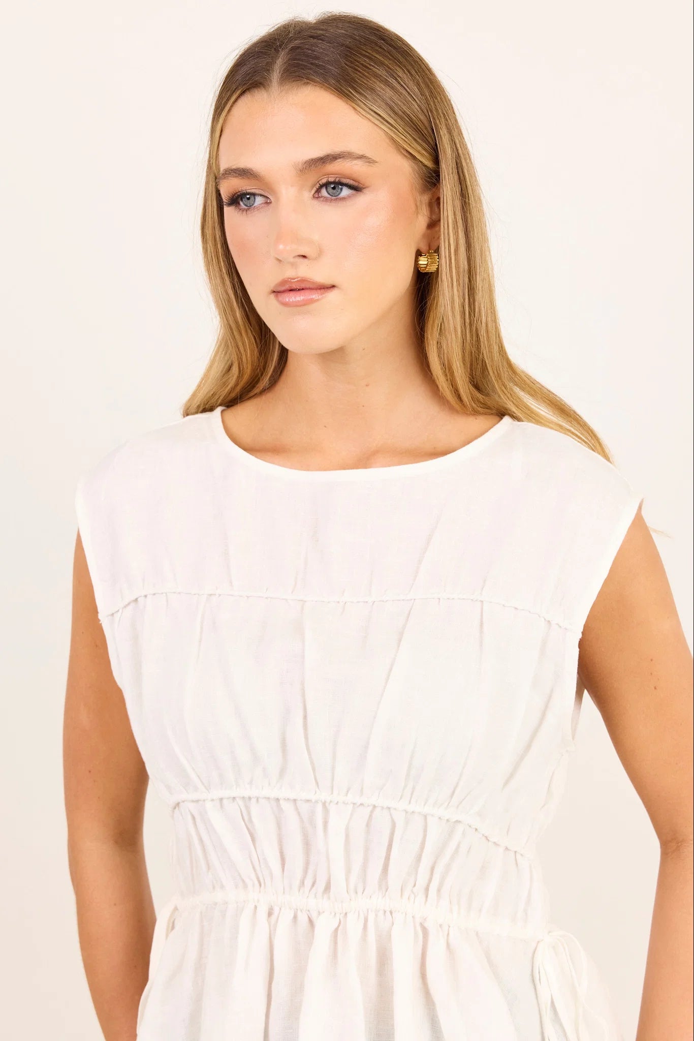 Stories be Told Context Ivory Linen Relaxed Sleeveless Top