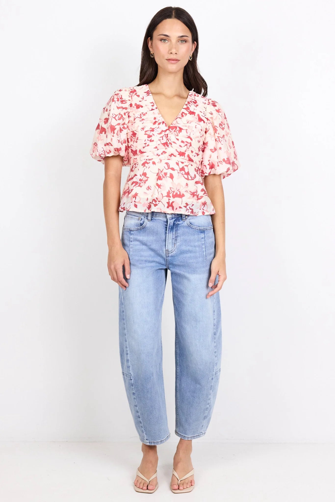 Ivy + Jack Notch Cream Red Poppy Pleat Front Bubble Sleeve Top