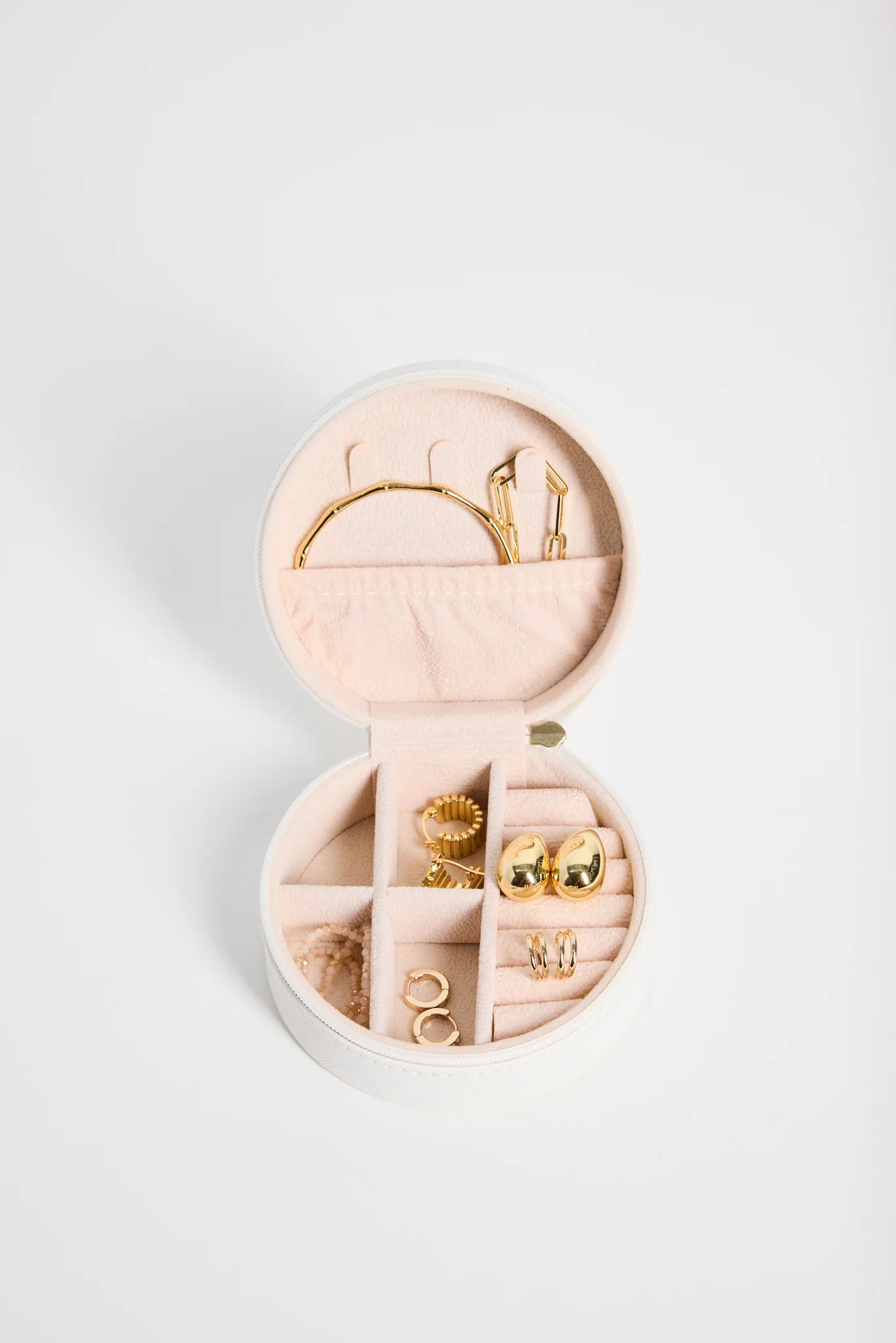 Humble + Hear Round White Jewellery Travel Case
