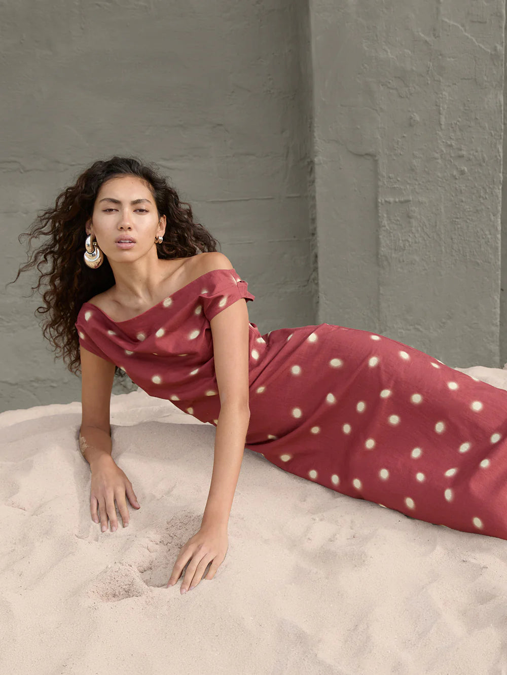 Kivari Saro Midi Dress Brick
