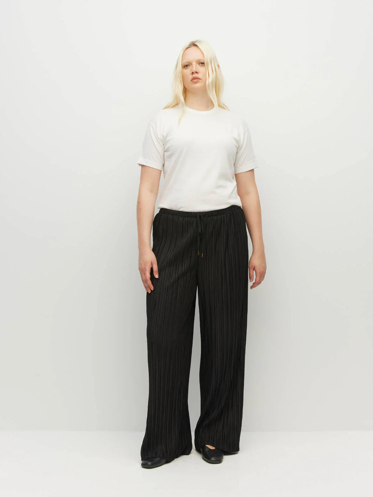 Juliette Hogan Pleat Pant Black Plisse
