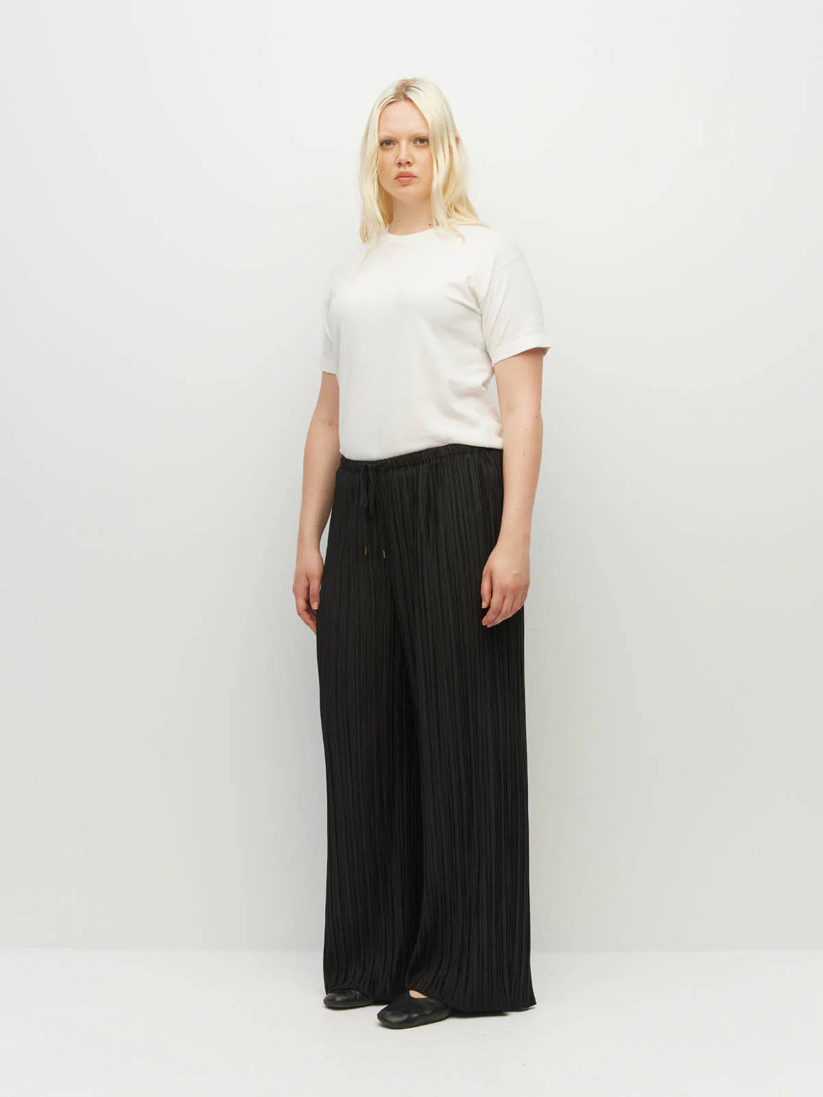 Juliette Hogan Pleat Pant Black Plisse
